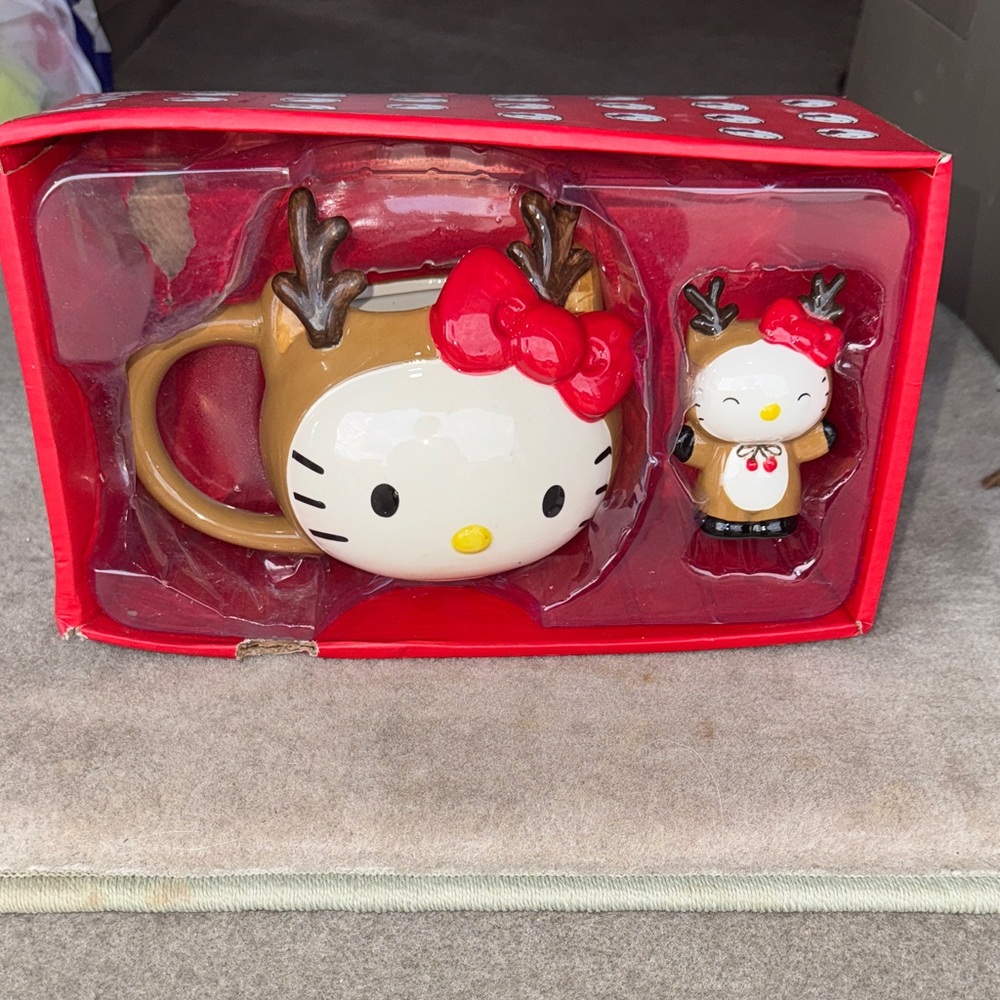 Hello Kitty Red and Brown Reindeer Mug and Figurine